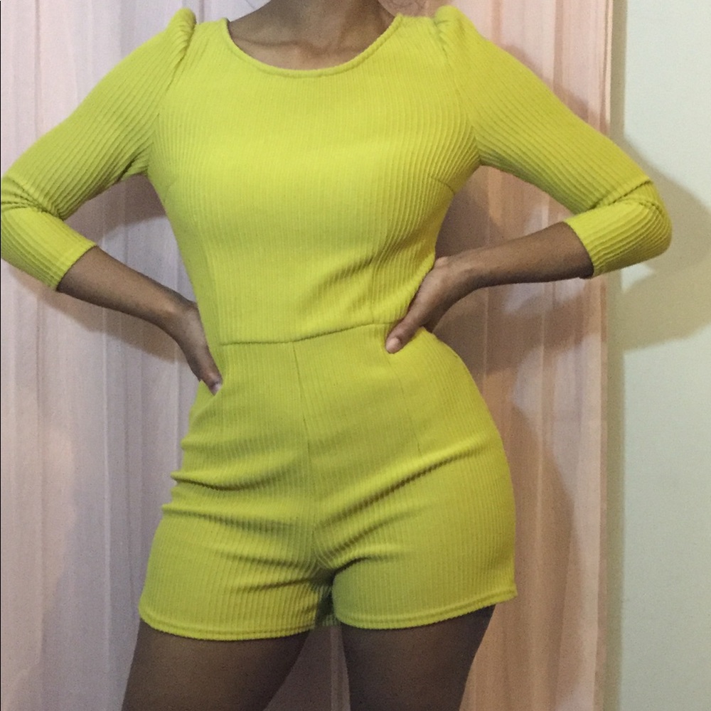 Women’s mustard romper pff sleeve